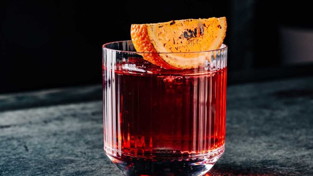 Benefícios do Campari para Saúde: Propriedades e Efeitos Benefícios do Campari para Saúde