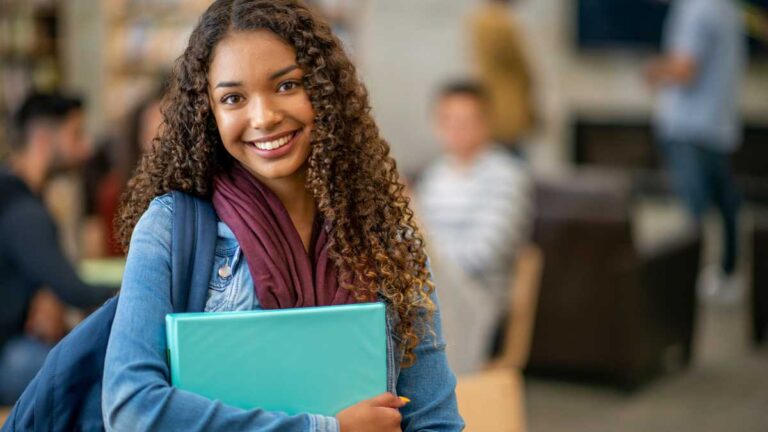 Minha Vida Minha Escola: Impacto da Educação na Formação Pessoal