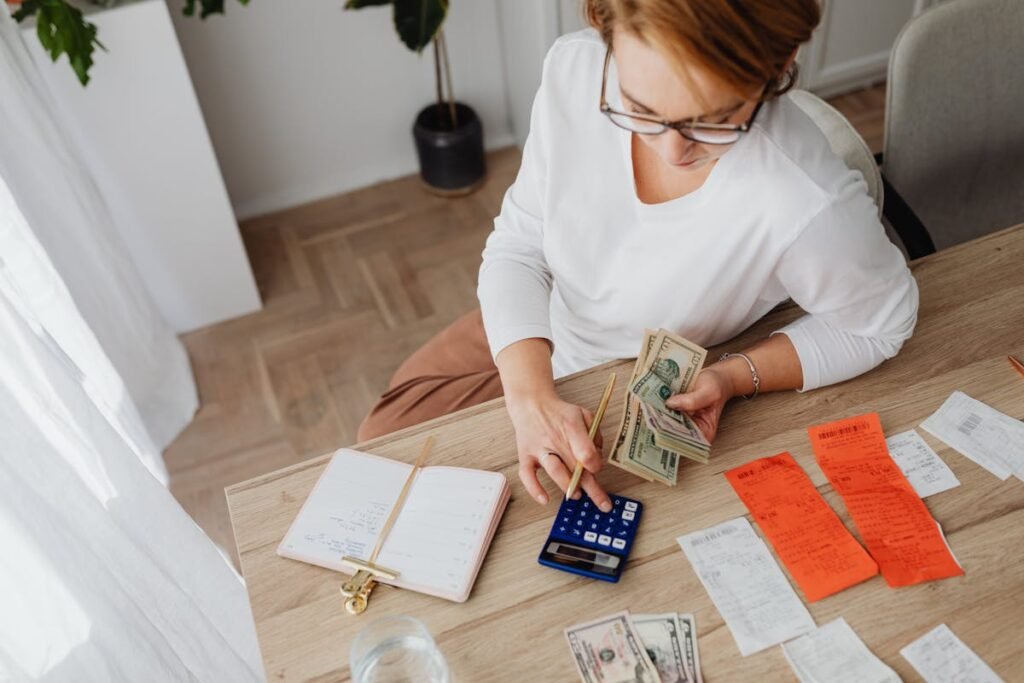 Juros simples vs. compostos: qual a diferença e como usar a seu favor