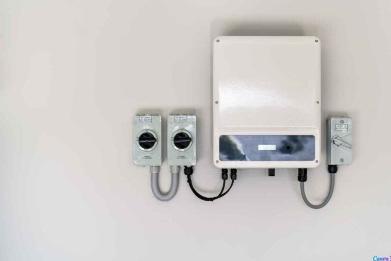 Inversor solar: o que é e como funciona?