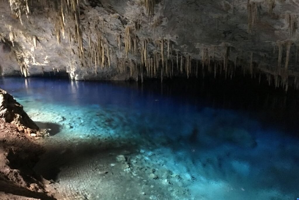 Gruta Lago Azul: Uma das Maiores Maravilhas Naturais do Brasil Gruta Lago Azul
