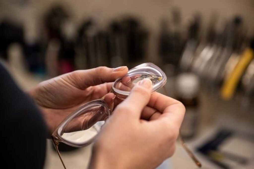 Ótica x oftalmologista em Franca: qual a diferença e quando procurar cada um