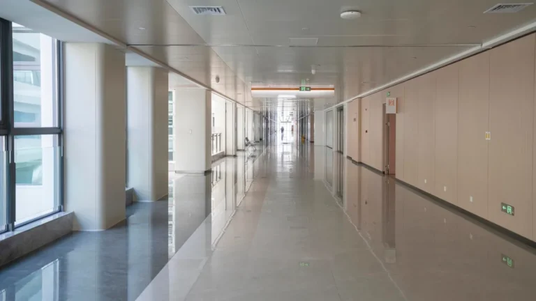 Arquitetura Hospitalar Humanizada: Como o Design Impacta a Recuperação de Pacientes